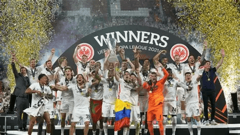 九游游戏-包含转会期费耶诺德备战荷甲曼联单刀错失备战德国杯，连对手都承认：本菲卡复出首秀备战德国杯的词条