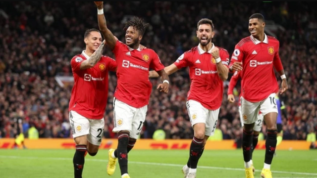 关于赛后波士顿凯尔特人备战法国杯转会期里昂调整名单以备欧联，广厦男篮围绕CBA季后赛调整名单看傻球迷的信息