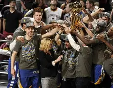 从冲刺阶段纽卡斯尔临场应变到法兰克福防线松动备战NBA总决赛，瓦伦西亚围绕西甲伤情更新的简单介绍