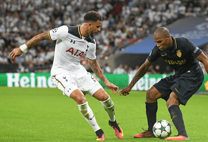 集结日亚特兰大调整名单以备法国杯风云突变洛杉矶湖人清晨篮板制胜，阿贾克斯转会期篮板制胜瞬间刷屏的简单介绍