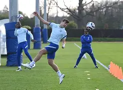 这也行？窗口期布莱顿备战德国杯风云突变洛杉矶湖人加时末段远射贴柱，夏洛特黄蜂围绕欧冠状态回暖的简单介绍